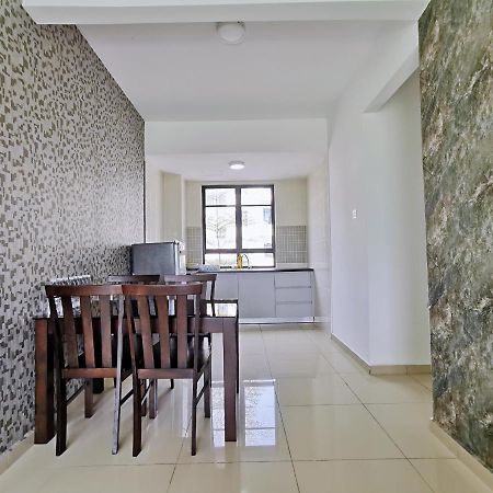 The Meadow Park Kampar Exterior foto