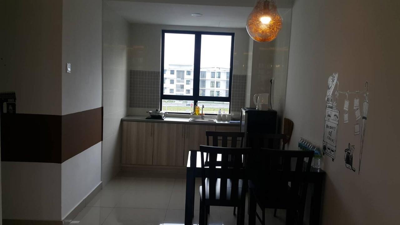 The Meadow Park Kampar Exterior foto