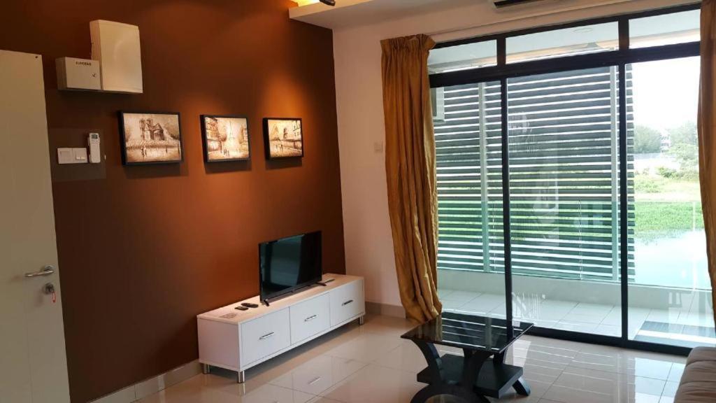 The Meadow Park Kampar Exterior foto