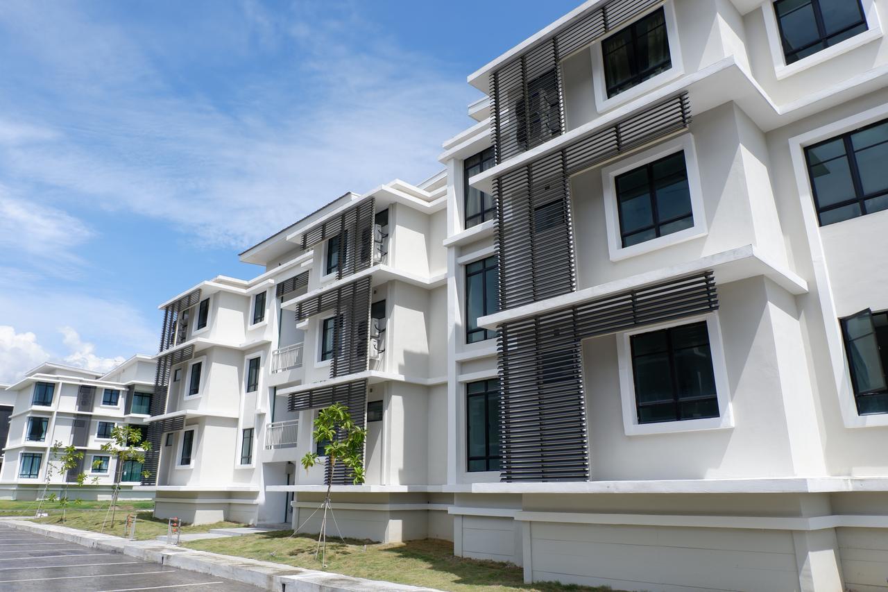 The Meadow Park Kampar Exterior foto
